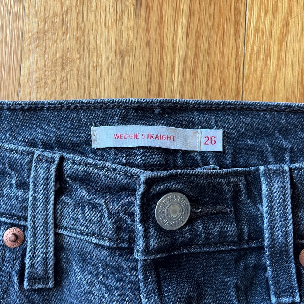 Levi's Women's Ankle & Cropped Jeans - Dark Blue